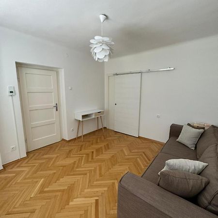 Maximo Apartments - Free Parking Marburgo Esterno foto