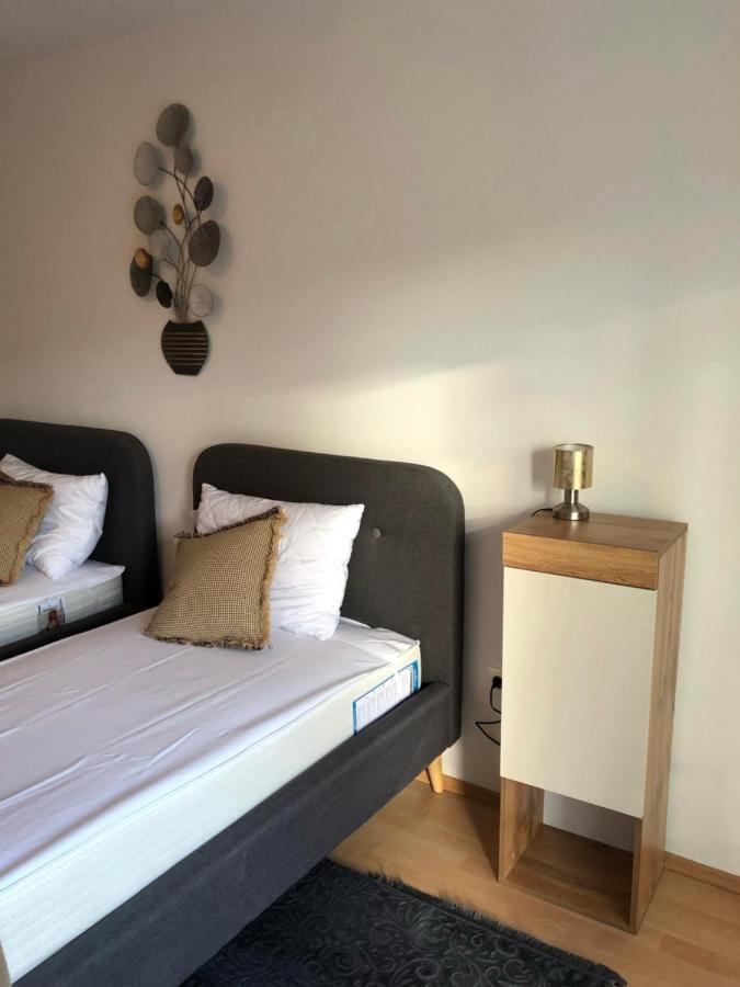 Maximo Apartments - Free Parking Marburgo Esterno foto